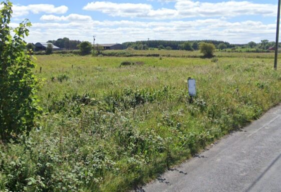 24. Travelling Roadshow Site, Esker.